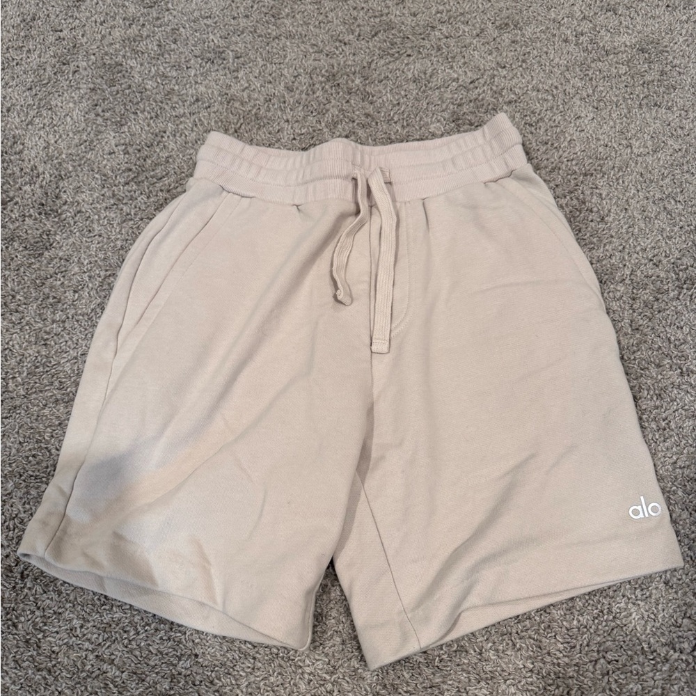 Alo Chill Short